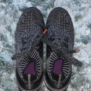 Ultra boost super bowl edition uncaged [RARE]